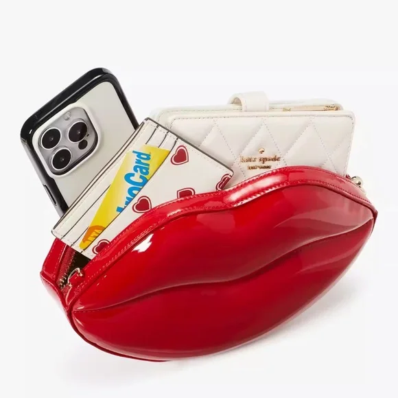 β οΈKate Spade 3D Lip π Mwah Valentine Chain Crossbody Bag, Canided Cherry Red - Picture 6 of 9